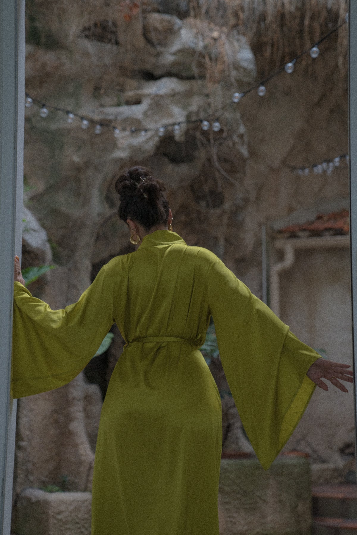 La Rosa Silk and Lace Robe